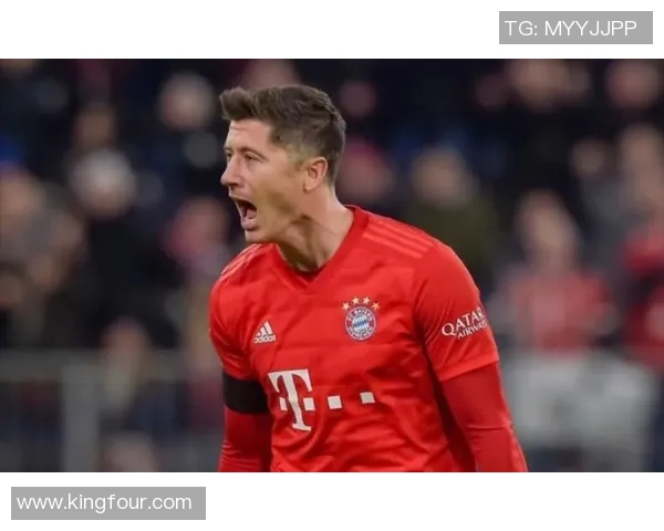 罗伯特莱万多夫斯基领衔波兰足球崛起再现绿茵传奇辉煌篇章 罗伯特莱万多夫斯基领衔波兰足球崛起再现绿茵传奇辉煌篇章